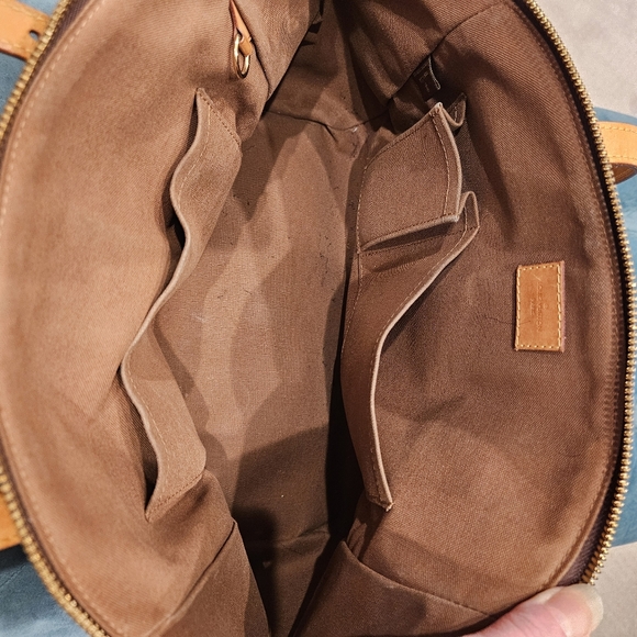 Louis Vuitton Tivoli shoulder bag - Picture 9 of 11